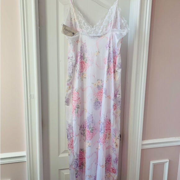 ❤️SOLD ON MERCARI❤️NEW W/TAGS APOSTROPHE NIGHT GOWN SIZE 12-14 (LRG - Picture 8 of 11